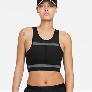 Nike Dri-FIT Swoosh Run Division
Medium-Support 1-Piece Pad Longline Sports Bra